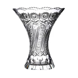 Nagy méretű csiszolt ólomkristály váza.