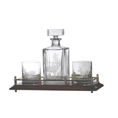 Whiskys készlet tálcán