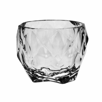 Modern, egyedi formájú kristály whiskys pohár.