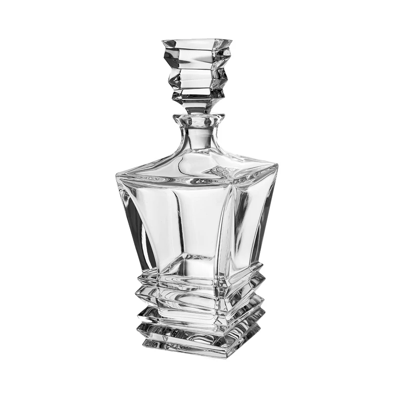 Modern mintájú kristály whiskys üveg.