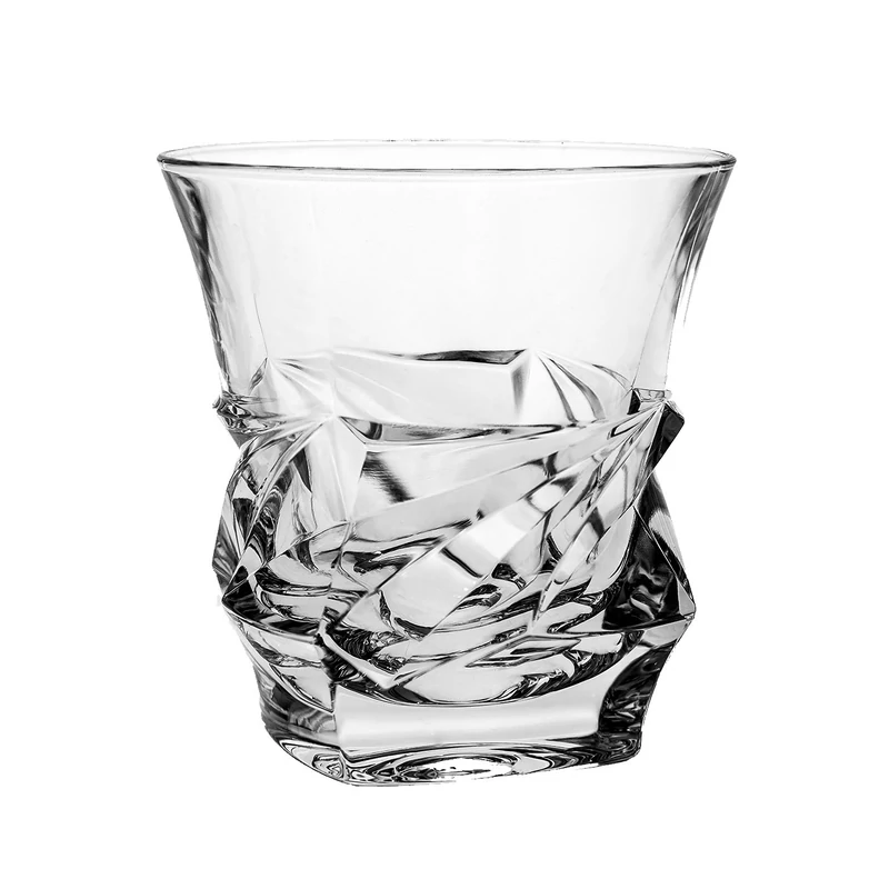 Modern, egyedi mintájú kristály whiskys pohár.